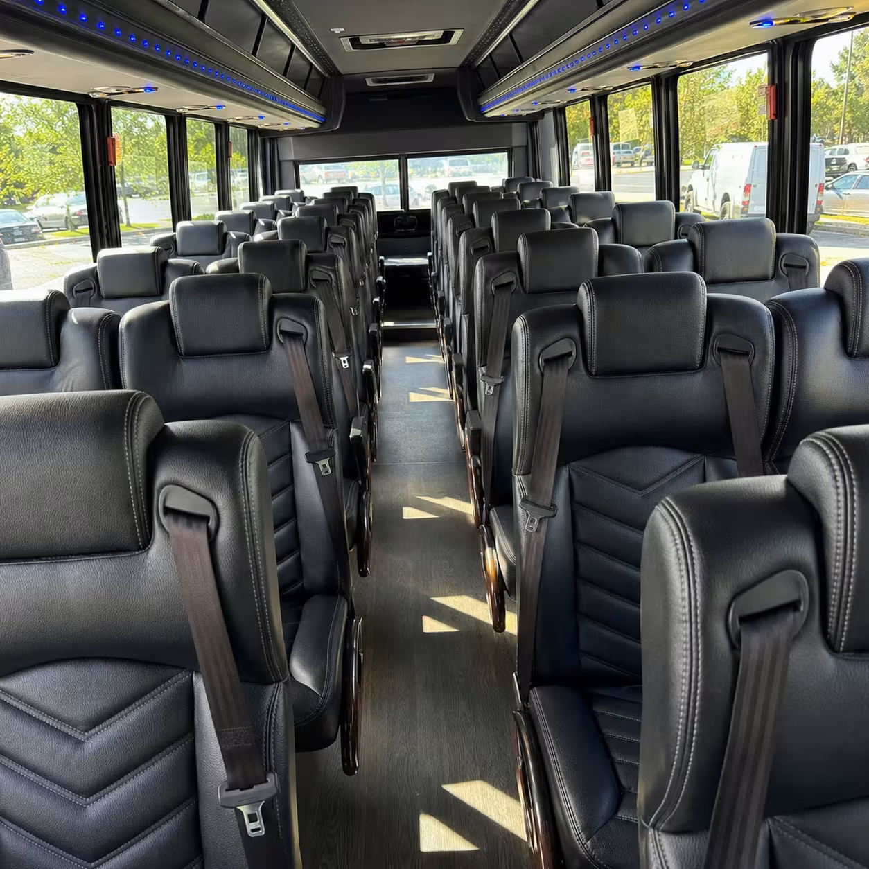 lake forest 20 passenger minibus rental